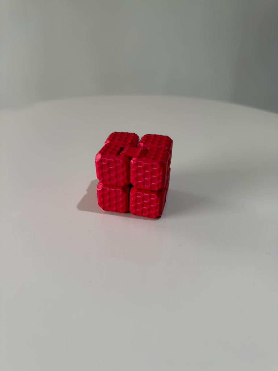 CUBO SENSORIAL VERMELHO