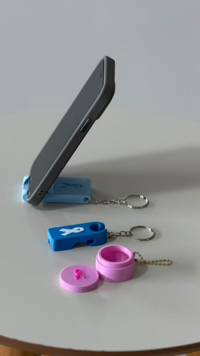 CHAVEIRO SUPORTE DE CELULAR NOVEMBRO AZUL